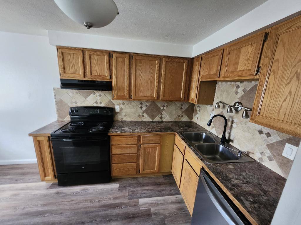 Apartment for rent at 702 S Oak St, Spokane, WA 99204