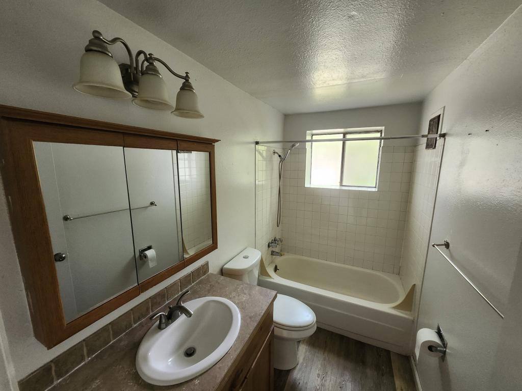 Apartment for rent at 702 S Oak St, Spokane, WA 99204