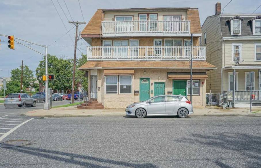 Apartment for rent at 242 N Broadway, Gloucester City, NJ 08030