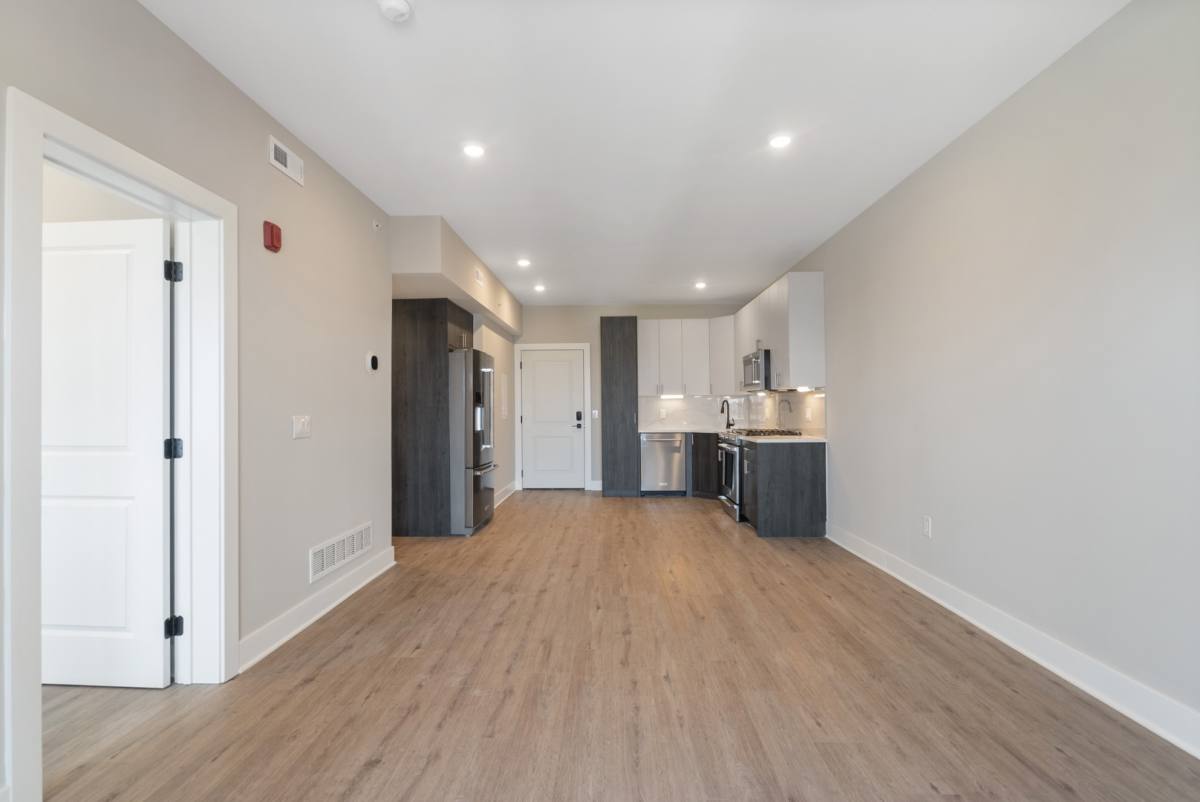 Apartment for rent at 408-10 N Front St, Philadelphia, PA 19123