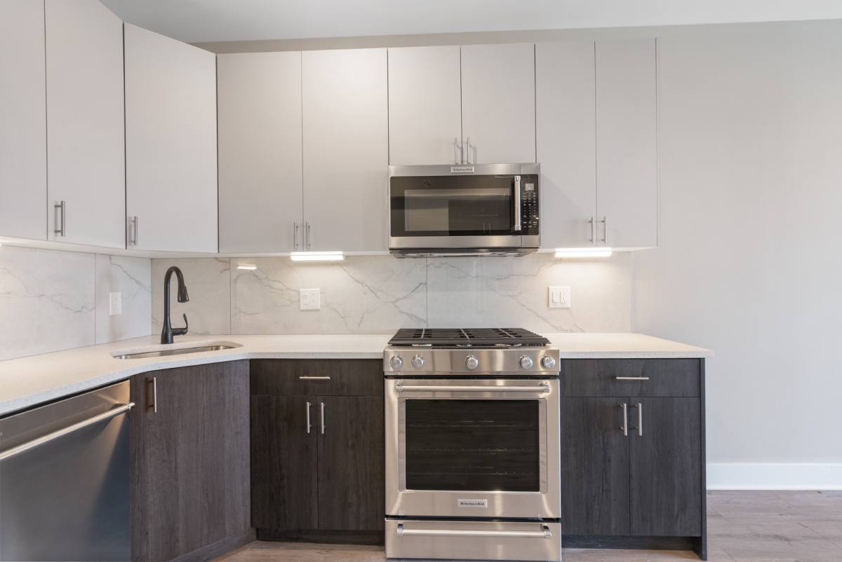Apartment for rent at 408-10 N Front St, Philadelphia, PA 19123