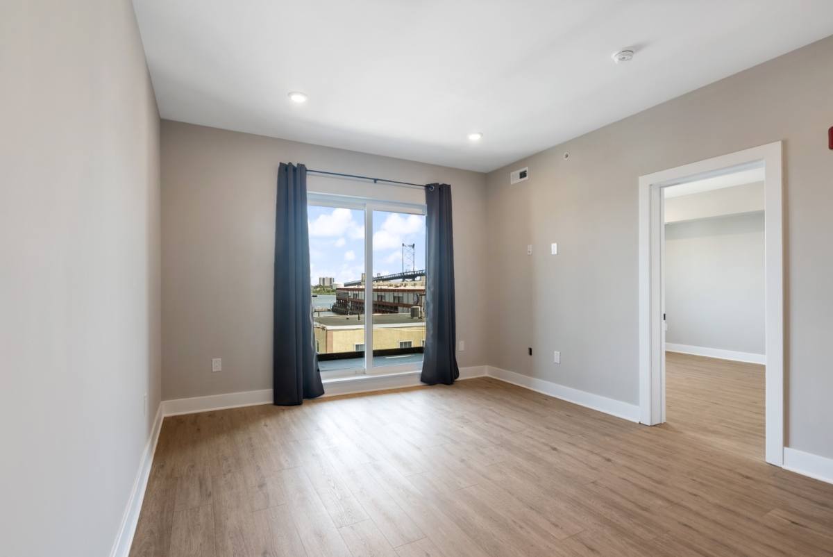 Apartment for rent at 408-10 N Front St, Philadelphia, PA 19123