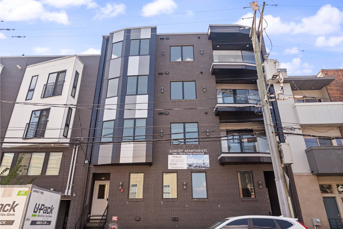 Apartment for rent at 408-10 N Front St, Philadelphia, PA 19123