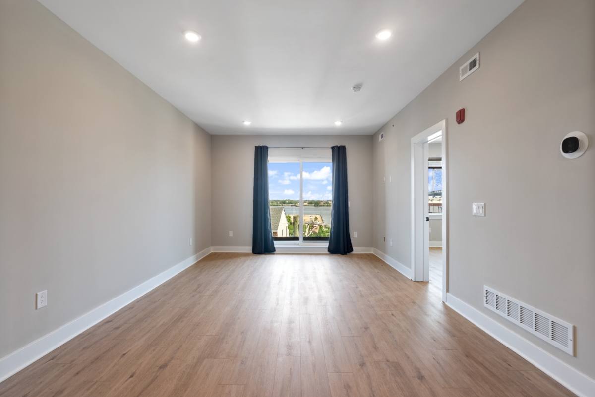 Apartment for rent at 408-10 N Front St, Philadelphia, PA 19123