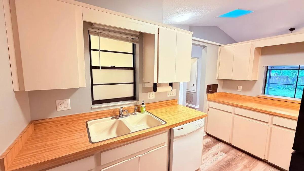 House for rent at 7909 Richwood Dr, Orlando, FL 32825