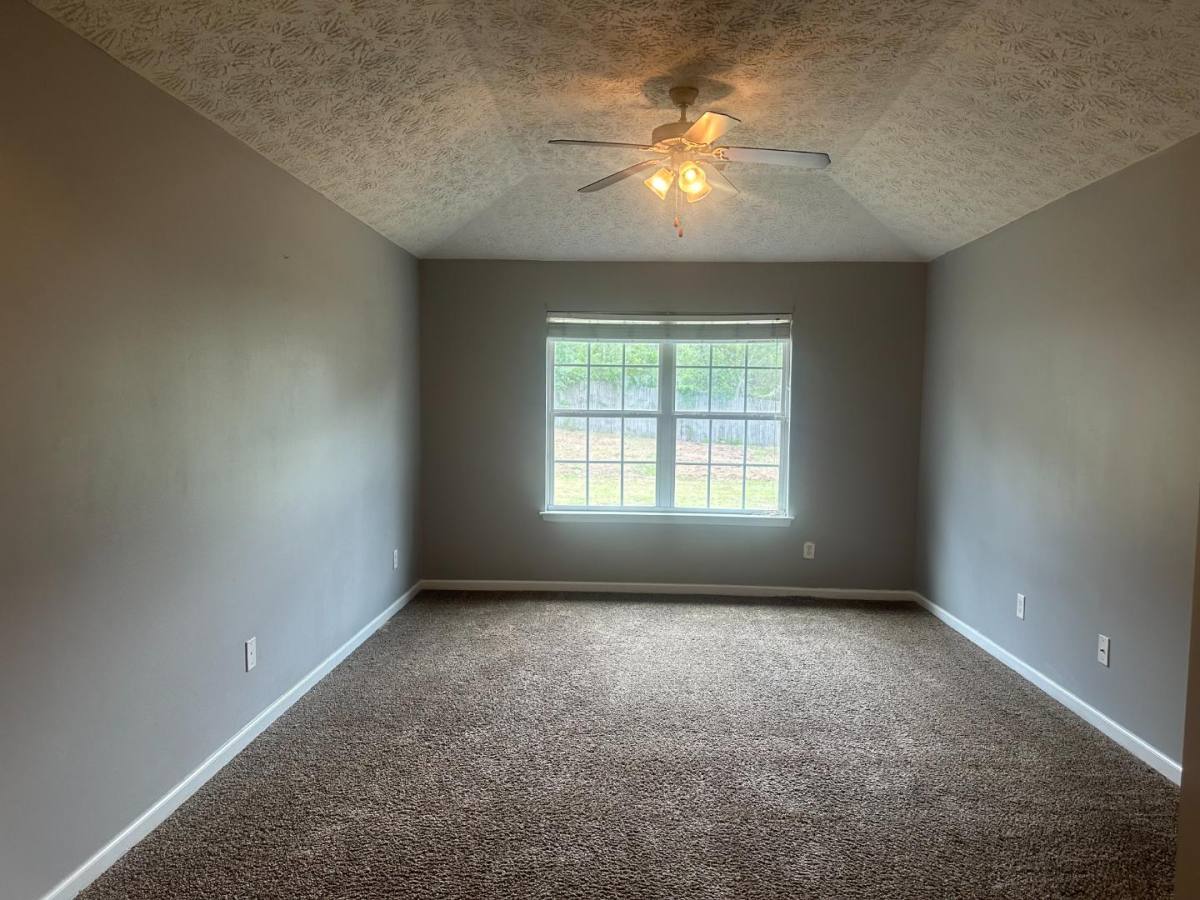 House for rent at 9 Oakwood Dr, Phenix City, AL 36870