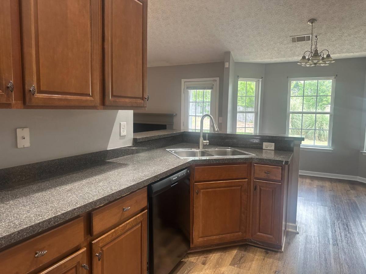 House for rent at 9 Oakwood Dr, Phenix City, AL 36870