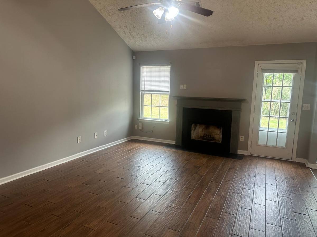 House for rent at 9 Oakwood Dr, Phenix City, AL 36870