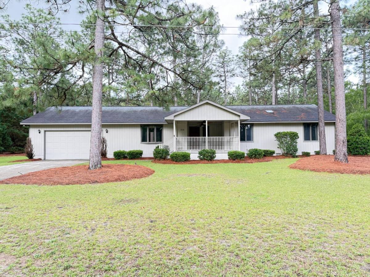 House for rent at 315 W Craven Ave, Pinebluff, NC 28373