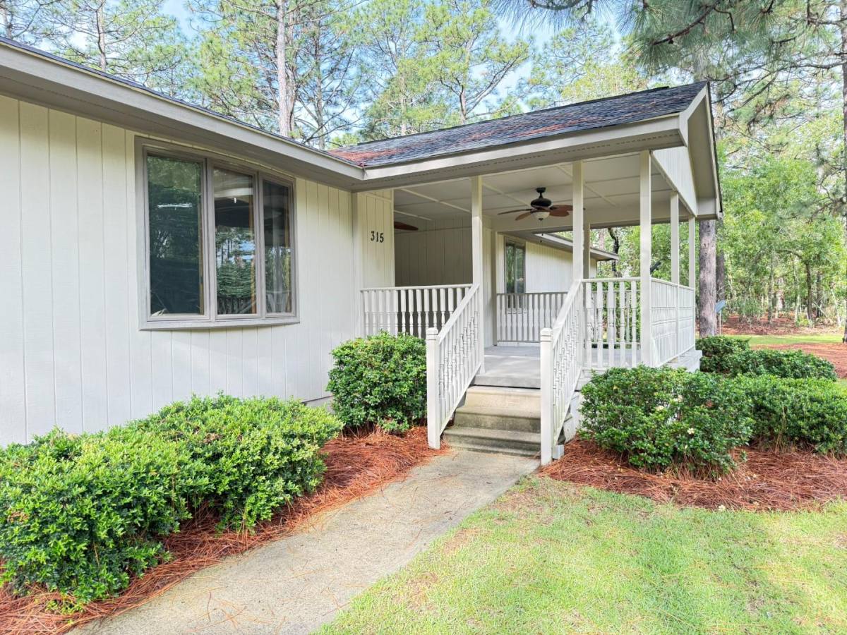 House for rent at 315 W Craven Ave, Pinebluff, NC 28373
