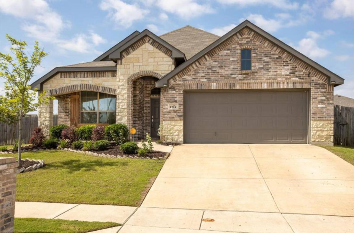 House for rent at 1712 Chivalry Lane, Fort Worth, TX 76140