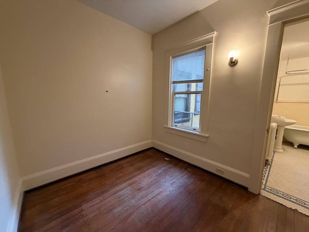 Apartment for rent at 604 Chestnut St #3, Erie, PA 16502