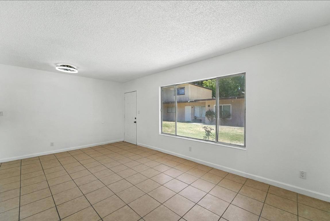 Apartment for rent at 132 W 18th St #7, Merced, CA 95340