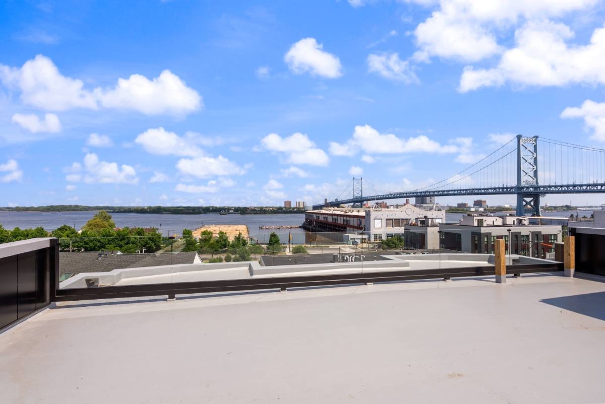 Apartment for rent at 408-10 N Front St #10, Philadelphia, PA 19123
