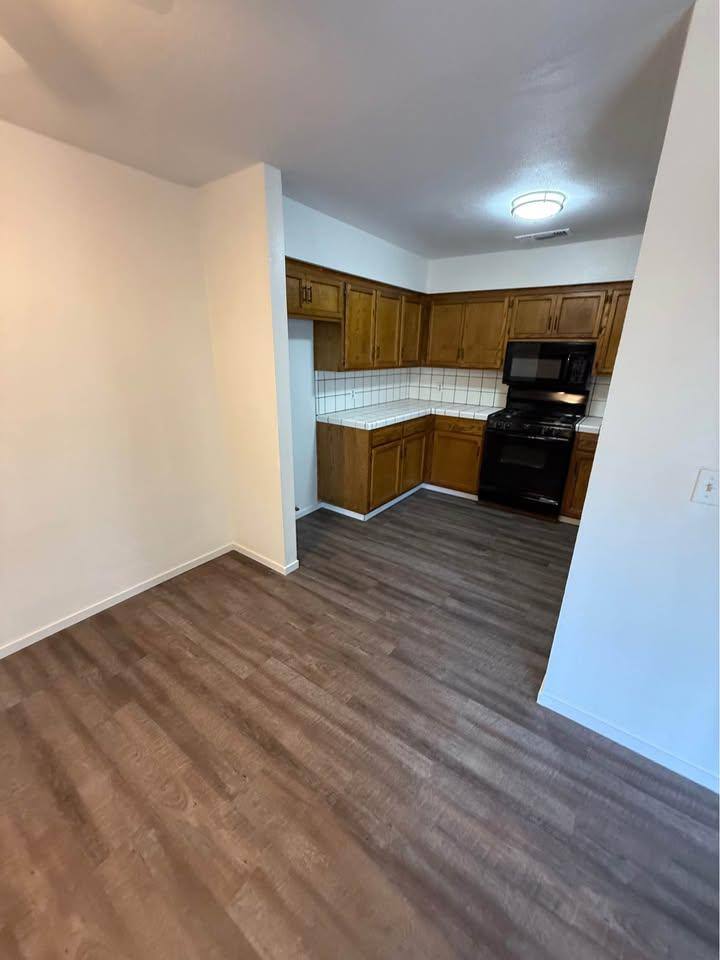 Condo for rent at 4414 W Cypress Ave, Visalia, CA 93277
