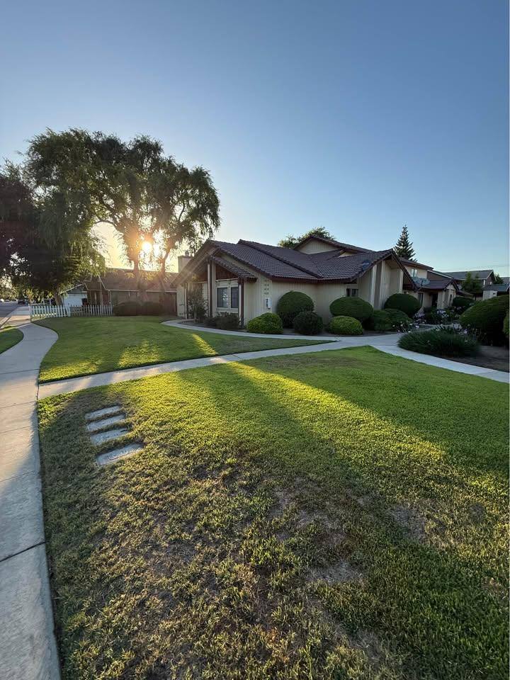 Condo for rent at 4414 W Cypress Ave, Visalia, CA 93277