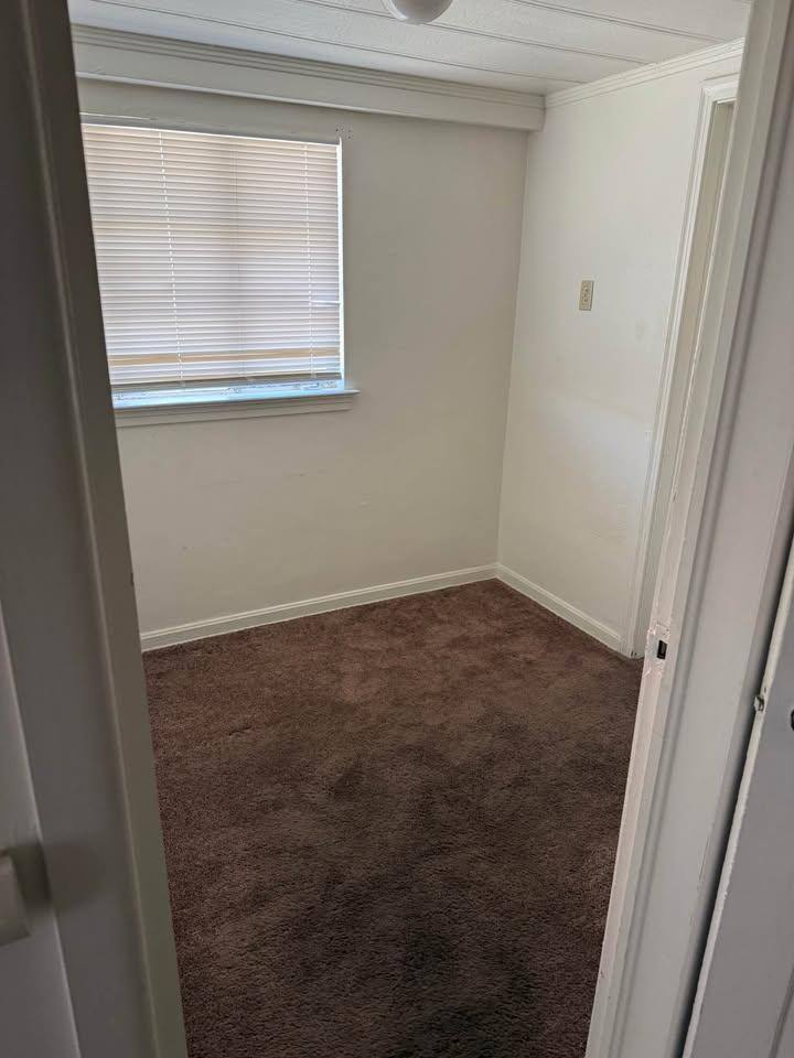 Apartment for rent at 1009 N Fulton St #3, Fresno, CA 93728