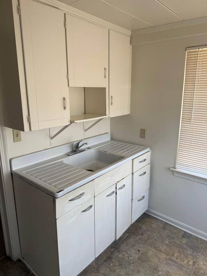 Apartment for rent at 1009 N Fulton St #3, Fresno, CA 93728