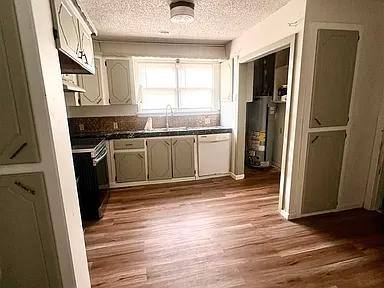 House for rent at 521 S Cleveland Ave, Cushing, OK 74023