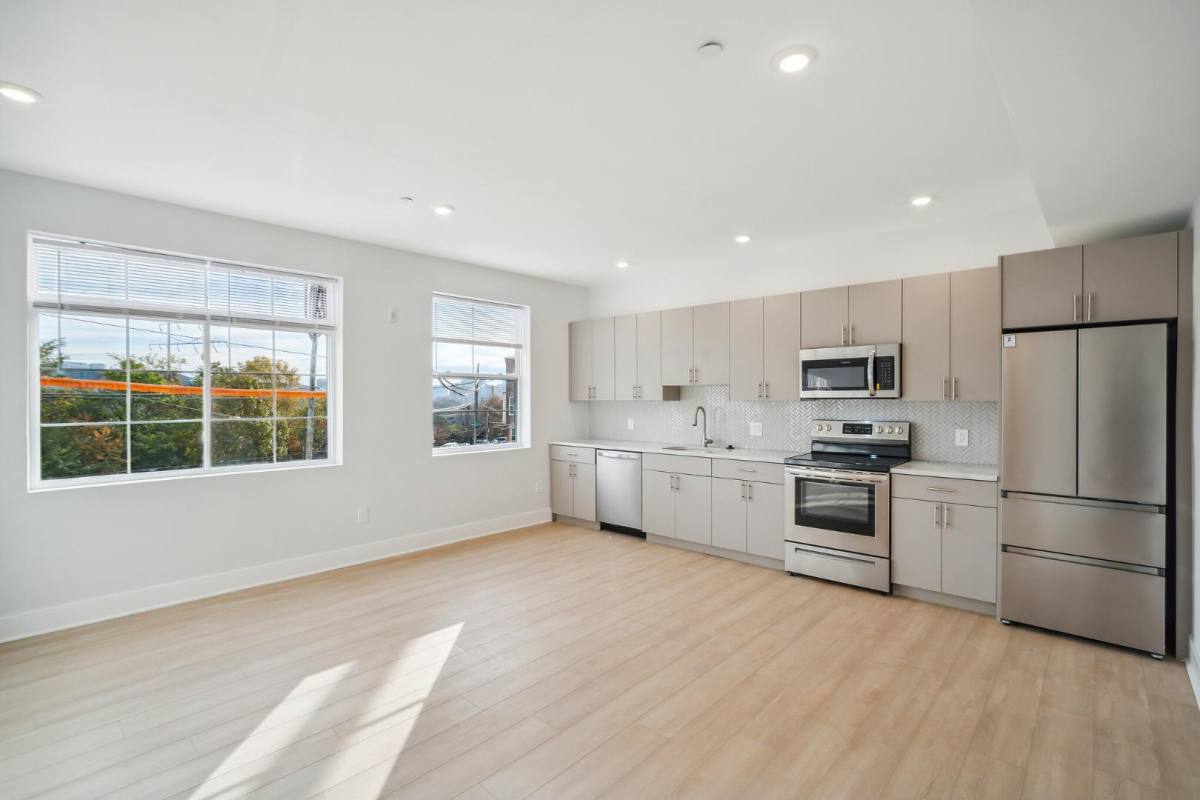 Apartment for rent at 646 N 32nd St #1, Philadelphia, PA 19104