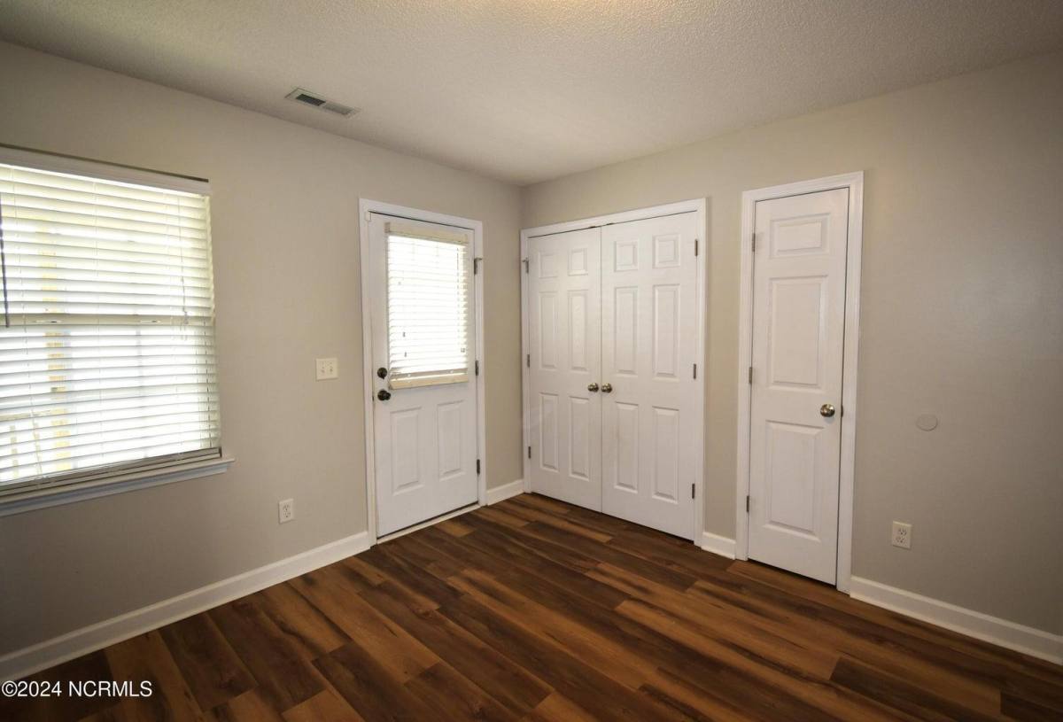 Townhouse for rent at 202 Lanieve Court #202, Hubert, NC 28539