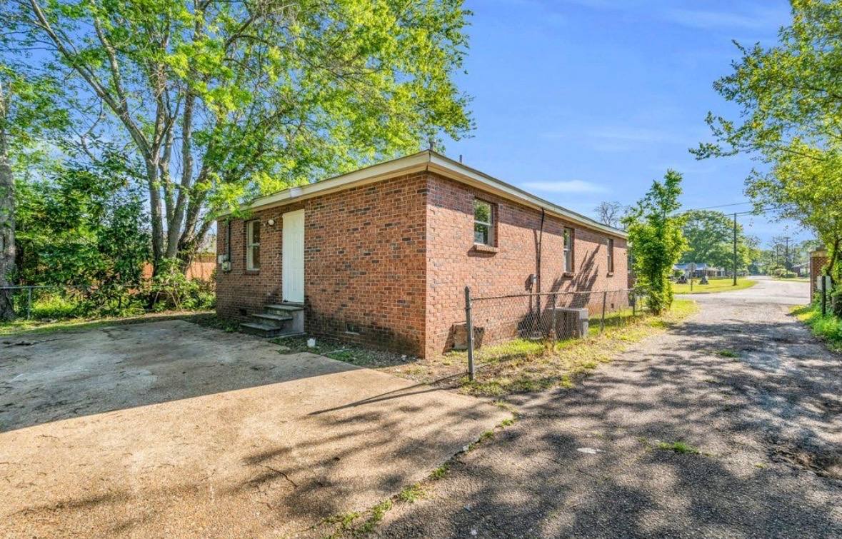 House for rent at 1224 4th St S, Columbus, MS 39701