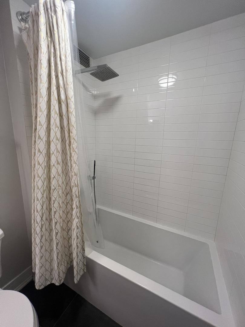 Condo for rent at 400 N Lasalle Dr #3309, Chicago, IL 60654