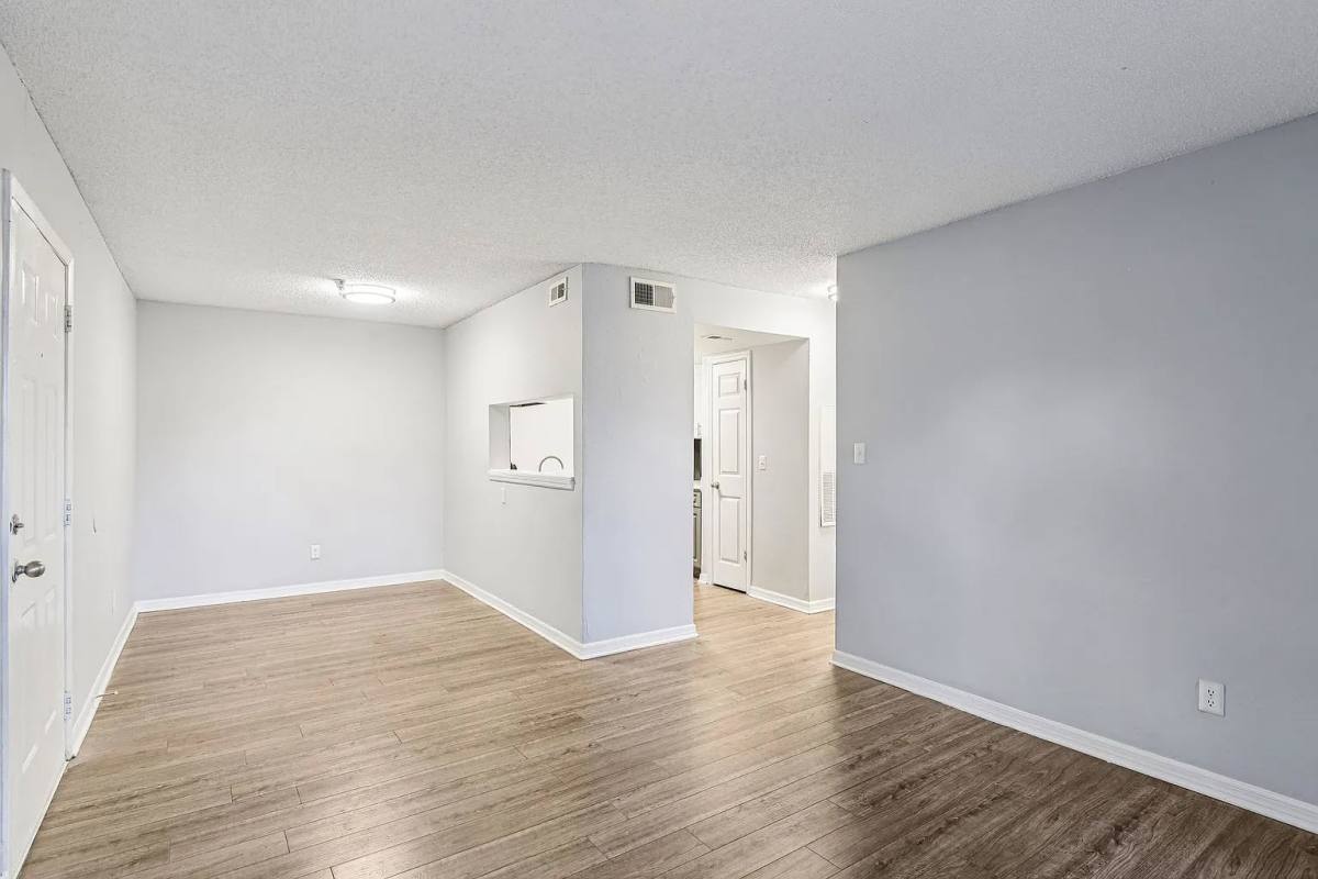 Apartment for rent at Buena Vista, 4610 N Armenia Ave, Tampa, FL 33603