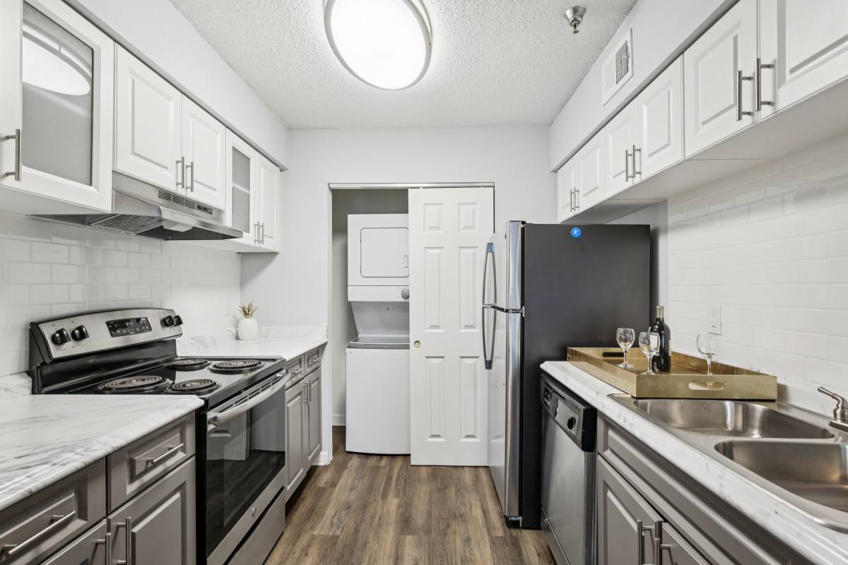Apartment for rent at Buena Vista, 4610 N Armenia Ave, Tampa, FL 33603