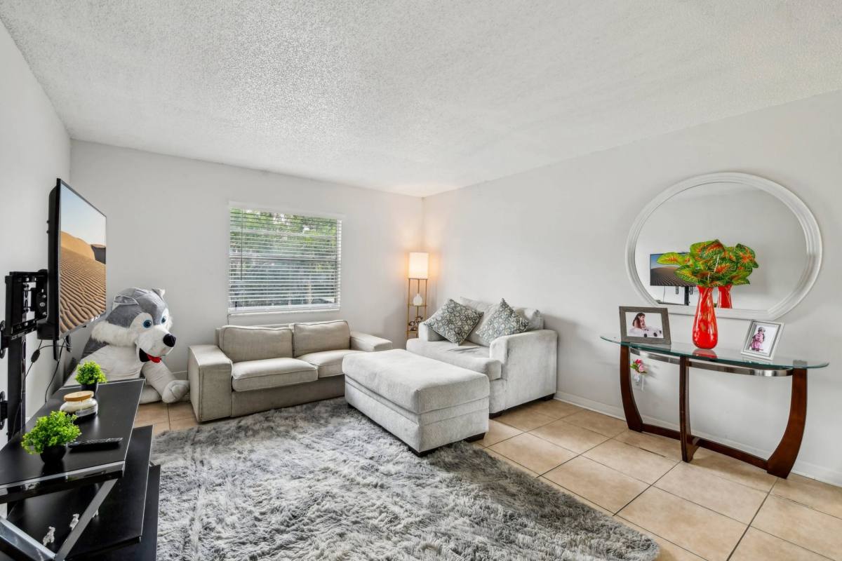 Apartment for rent at Roselea Manor, 2714 Ridgewood Ave, Sanford, FL 32773