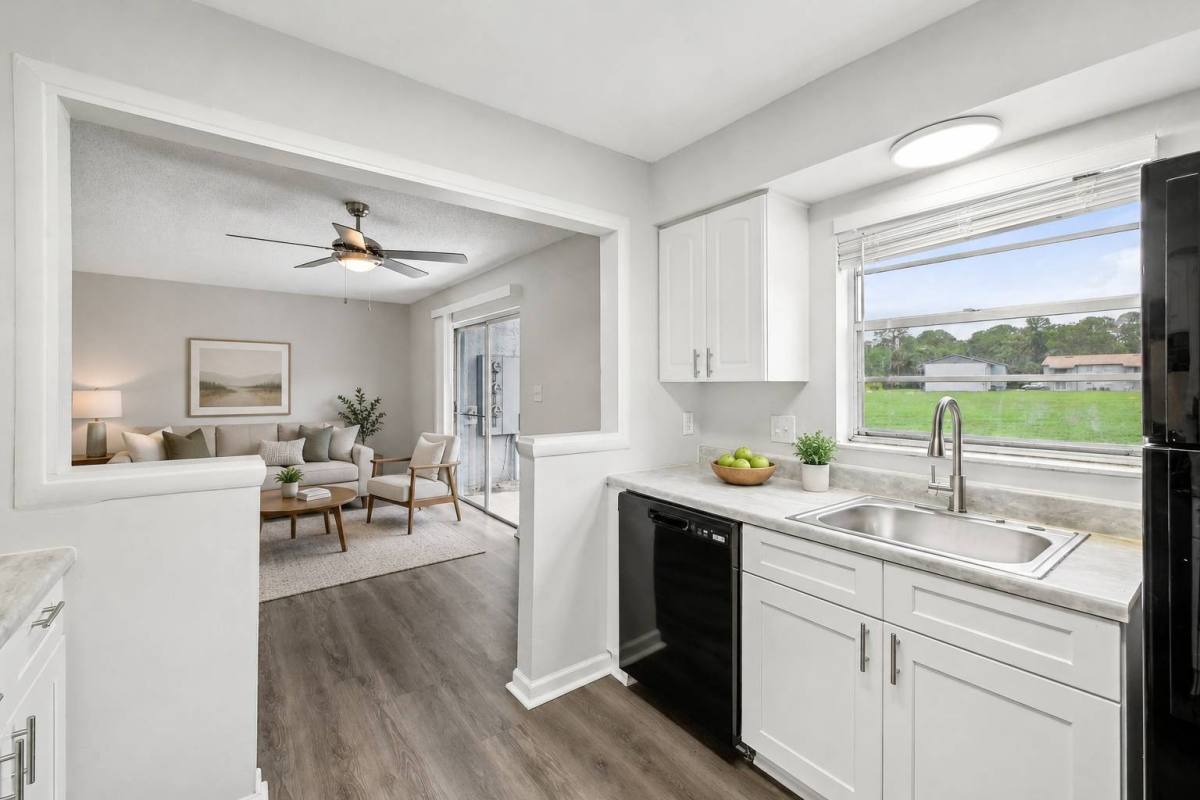 Apartment for rent at Roselea Manor, 2714 Ridgewood Ave, Sanford, FL 32773