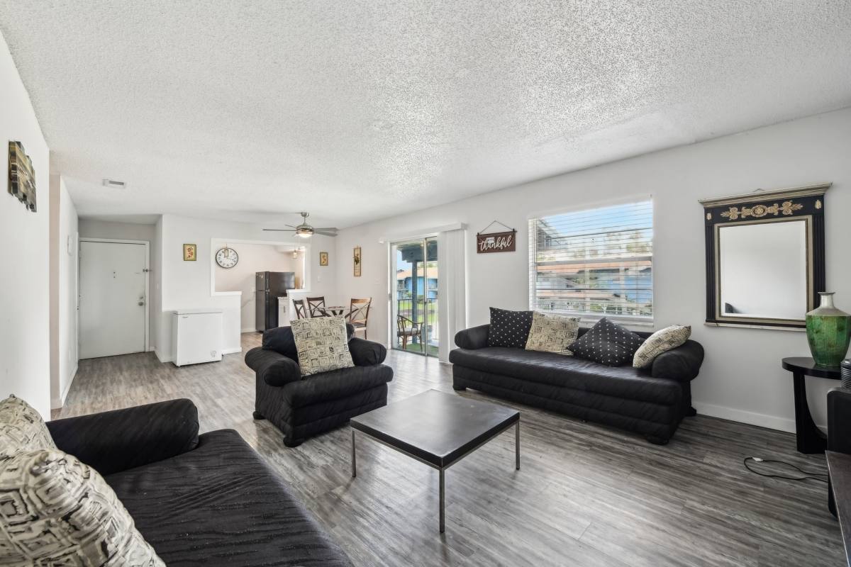Apartment for rent at Roselea Manor, 2714 Ridgewood Ave, Sanford, FL 32773