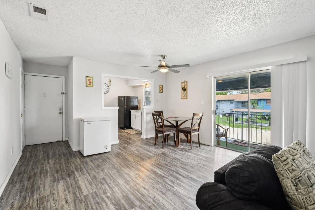 Apartment for rent at Roselea Manor, 2714 Ridgewood Ave, Sanford, FL 32773