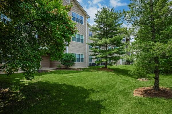 Apartment for rent at Burgundy Hills, 1800 Bordeaux Blvd, Burlington, KY 41005
