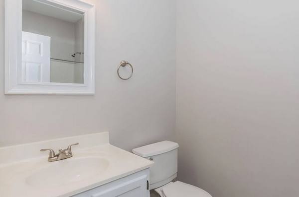 Apartment for rent at Burgundy Hills, 1800 Bordeaux Blvd, Burlington, KY 41005