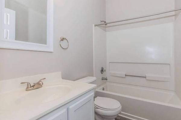 Apartment for rent at Burgundy Hills, 1800 Bordeaux Blvd, Burlington, KY 41005