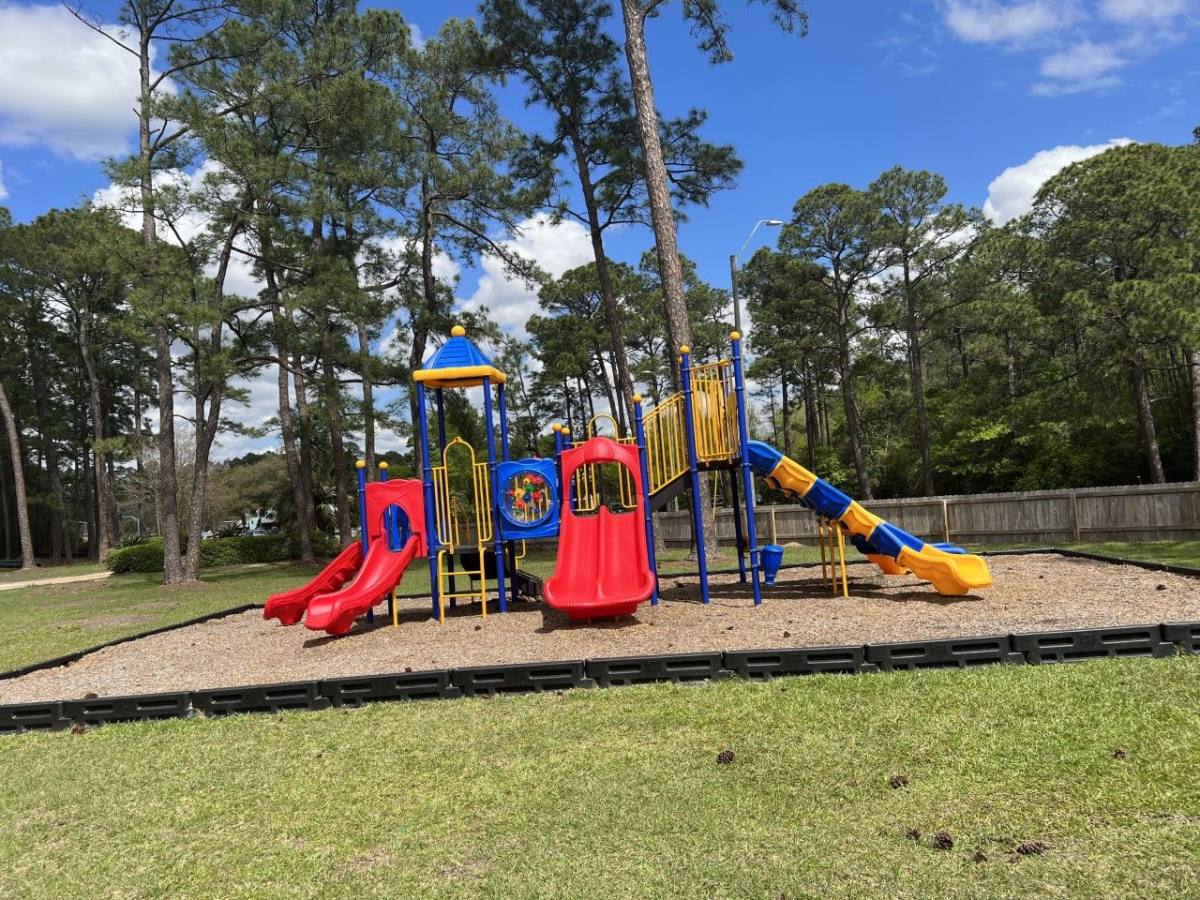 Townhouse for rent at Singing River, 3605 Gautier Vancleave Rd, Gautier, MS 39553