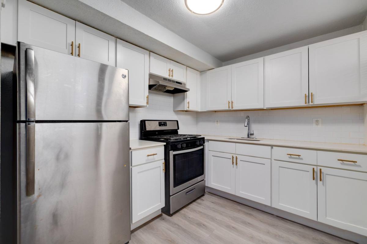 Apartment for rent at Delco, 427-431 Powhattan Ave #POWH 429-04, Essington, PA 19029