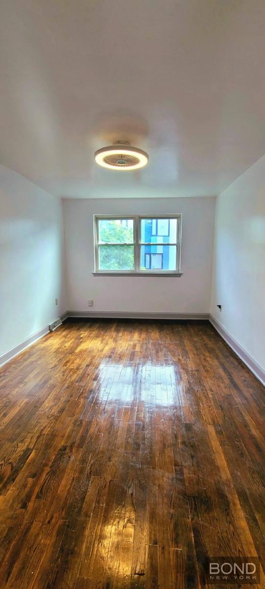 Townhouse for rent at 624 Underhill Ave #2, Bronx, NY 10473