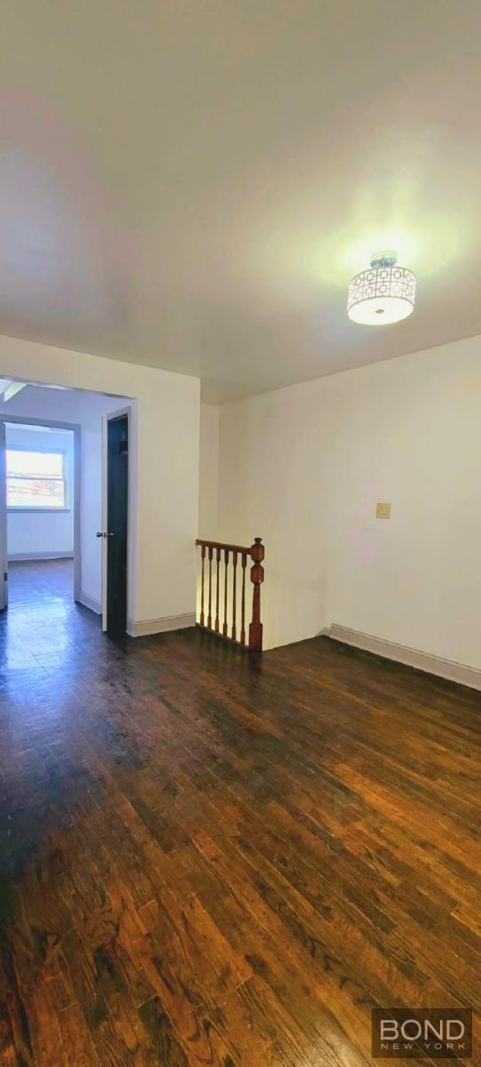 Townhouse for rent at 624 Underhill Ave #2, Bronx, NY 10473