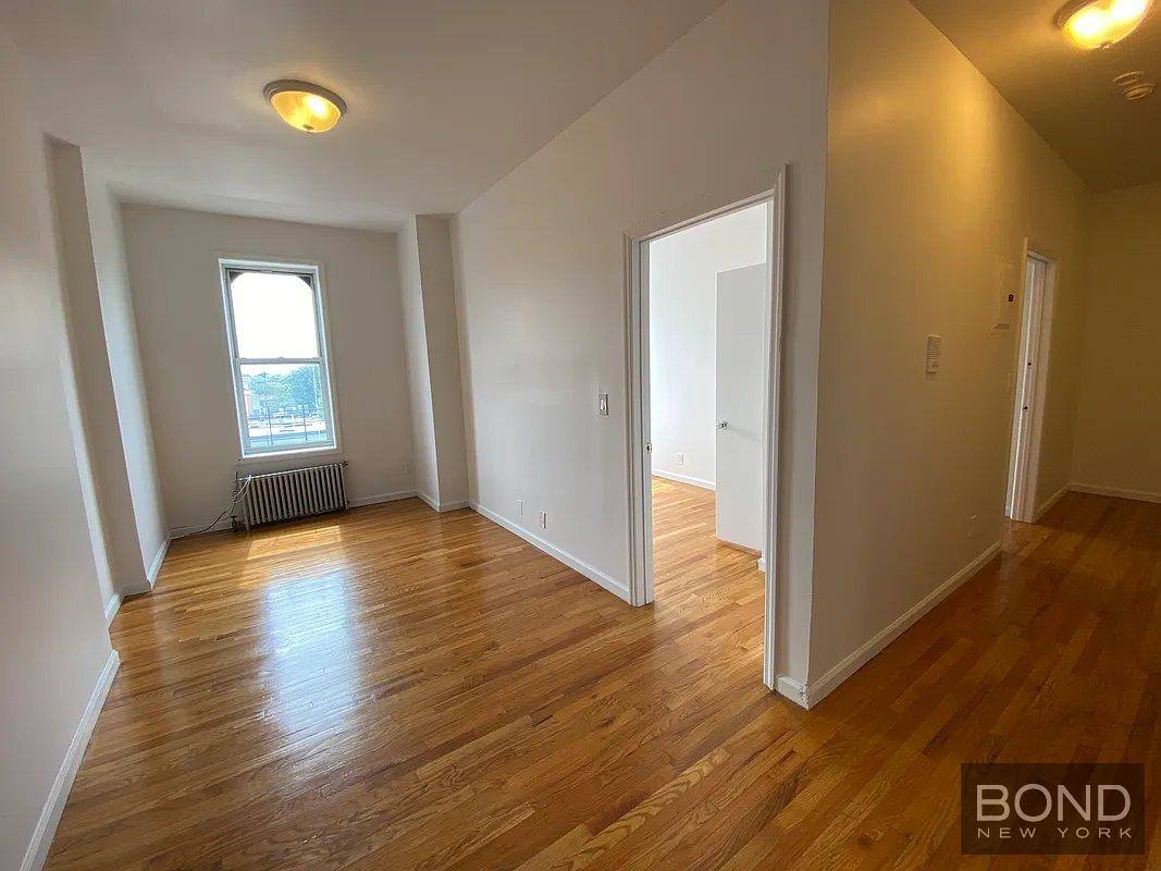 Apartment for rent at 133 Wyckoff Ave #4R, Brooklyn, NY 11237