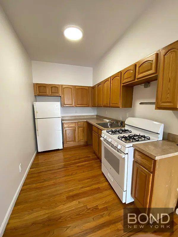Apartment for rent at 133 Wyckoff Ave #4R, Brooklyn, NY 11237