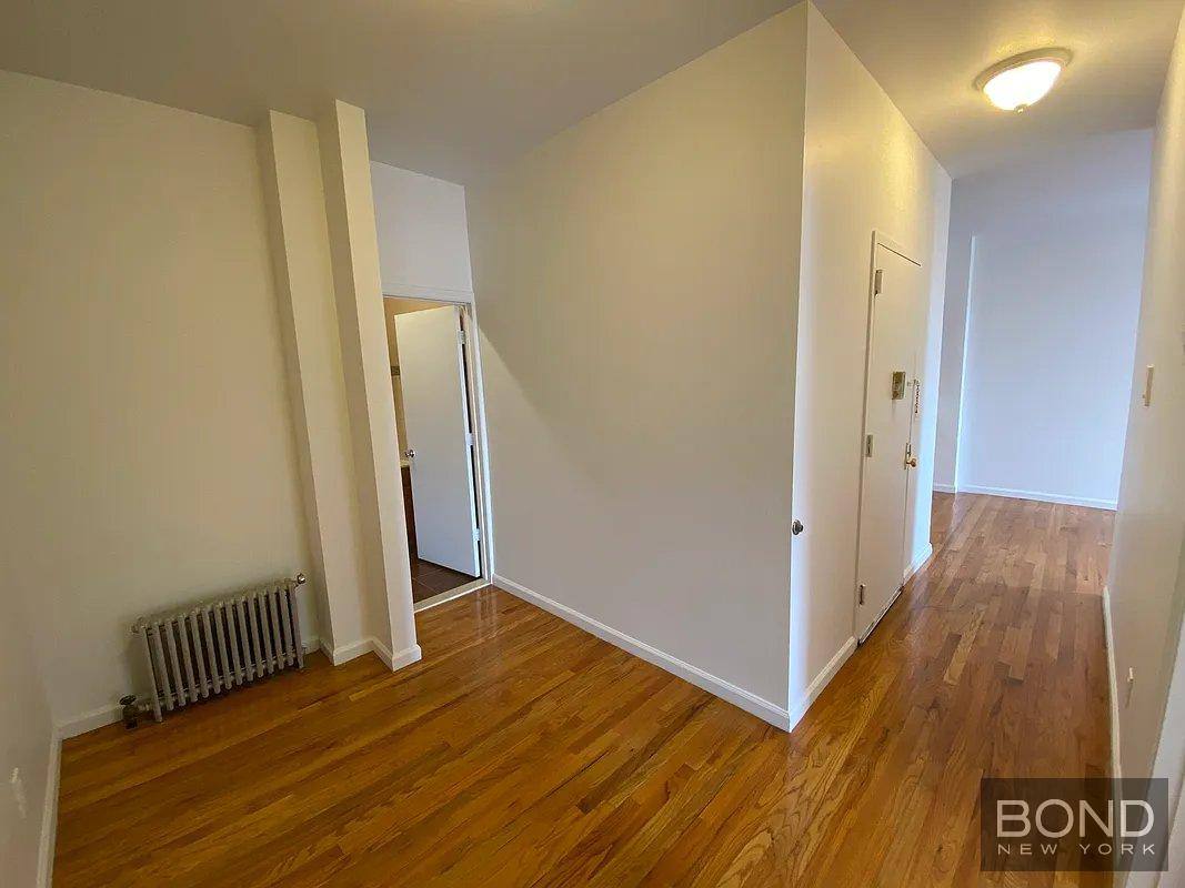 Apartment for rent at 133 Wyckoff Ave #4R, Brooklyn, NY 11237