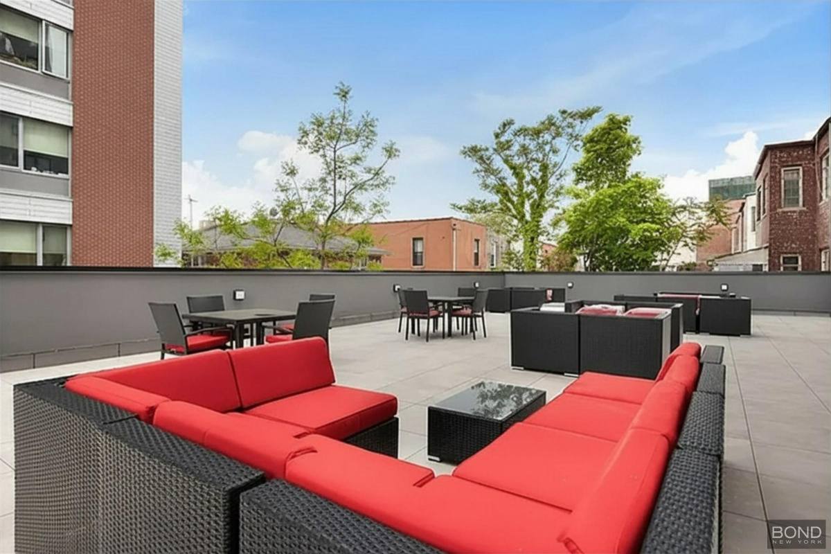 Apartment for rent at 906 E New York Ave #6E, Brooklyn, NY 11203