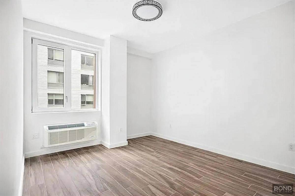 Apartment for rent at 906 E New York Ave #6E, Brooklyn, NY 11203