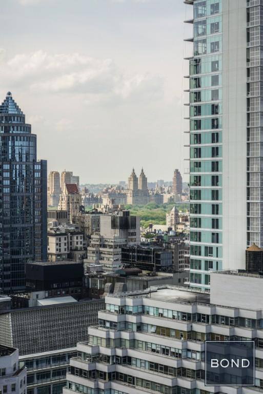 Apartment for rent at 252 E 57th St #37A, New York, NY 10022