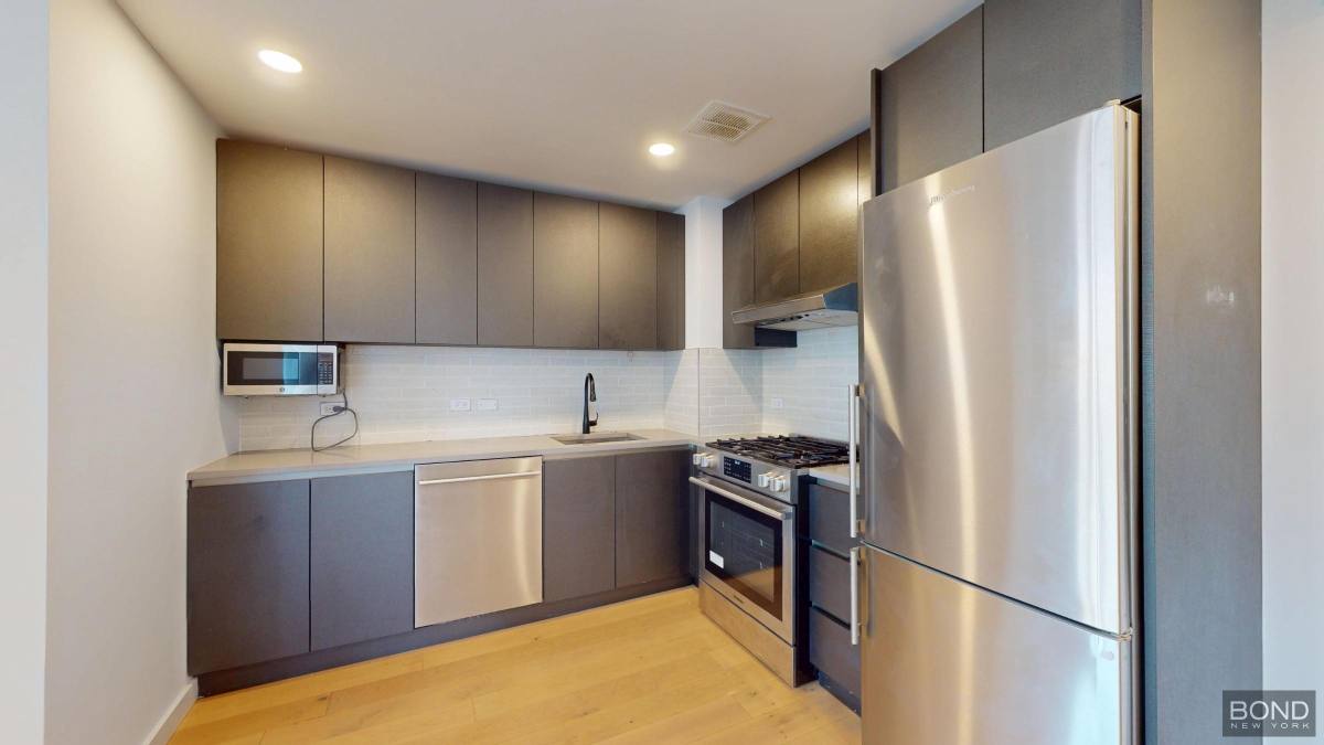Apartment for rent at 144-74 Northern Blvd #PHM, Flushing, NY 11354