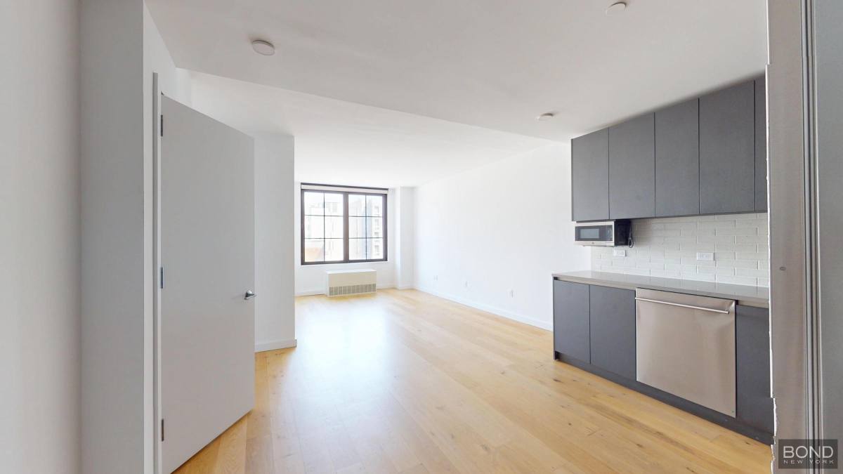 Apartment for rent at 144-74 Northern Blvd #7T, Flushing, NY 11354
