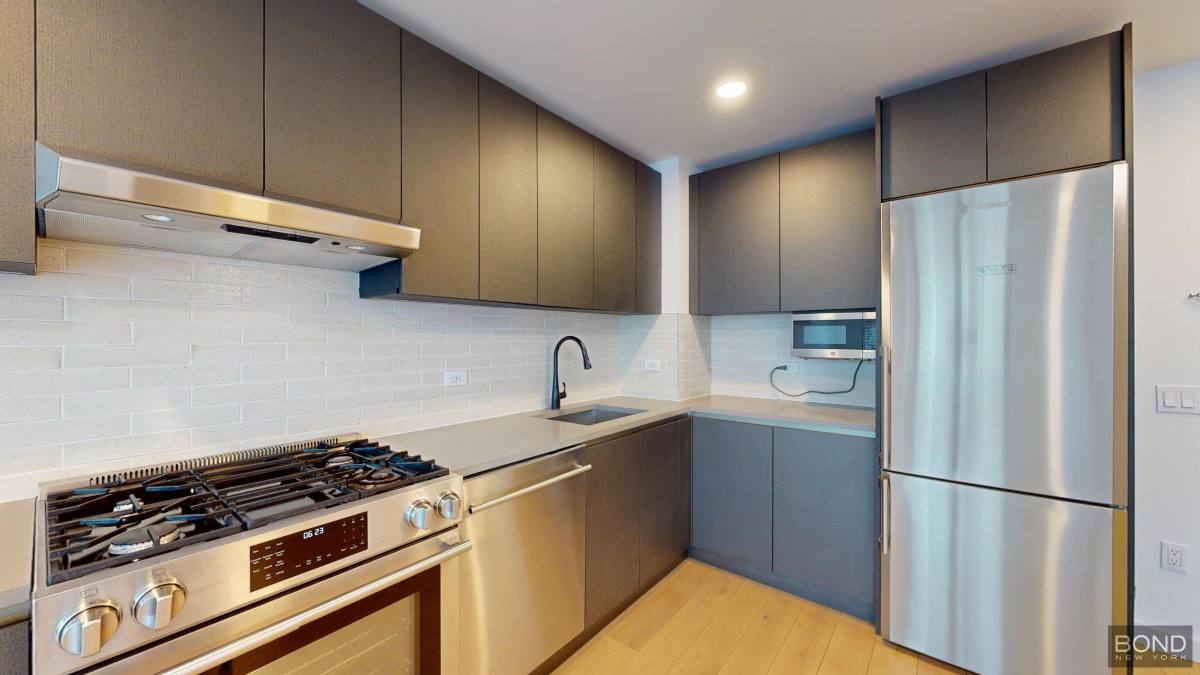 Apartment for rent at 144-74 Northern Blvd #5L, Flushing, NY 11354