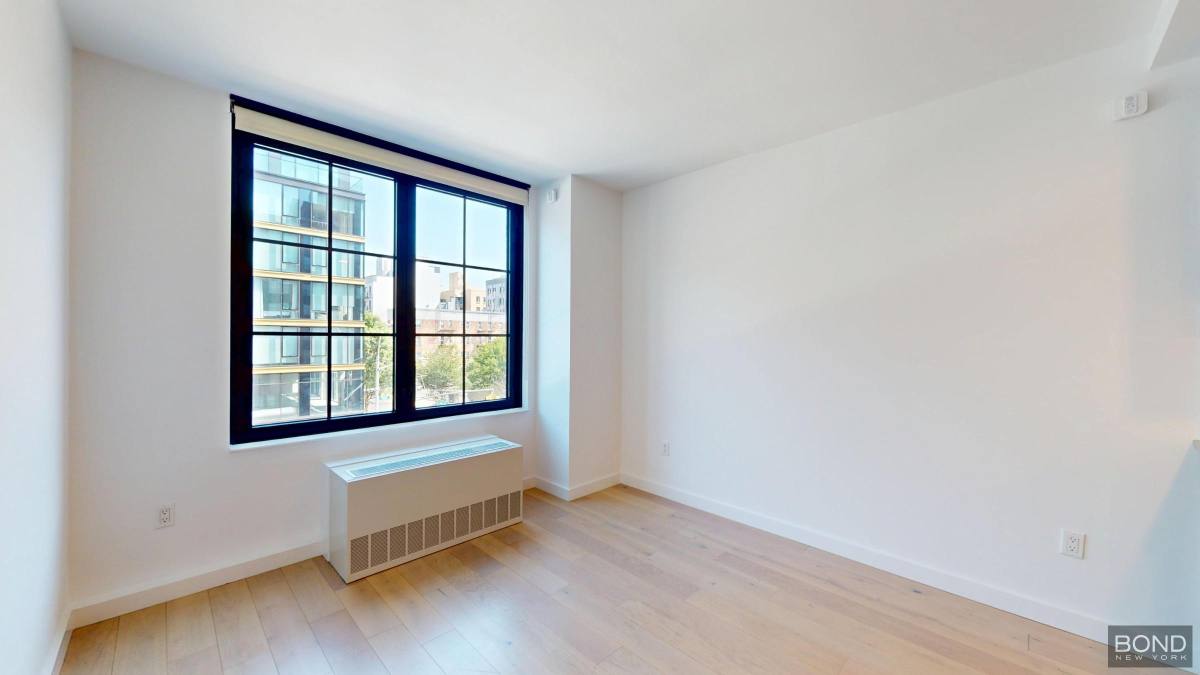 Apartment for rent at 144-74 Northern Blvd #5L, Flushing, NY 11354